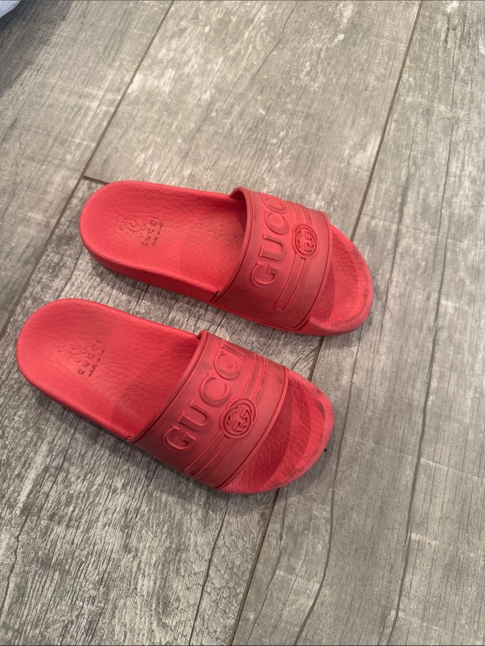 Gucci kids pink Logo Slide Sandals size 29